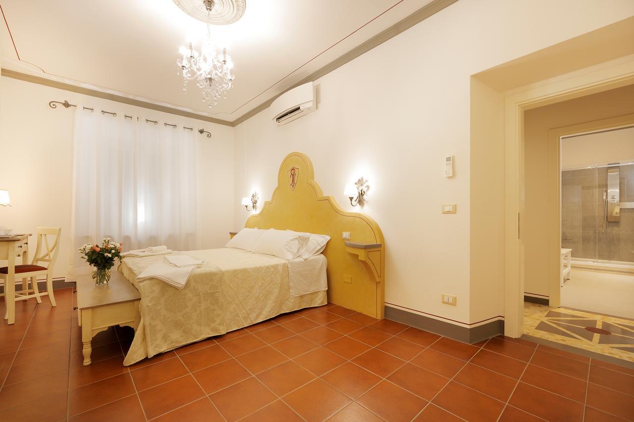 Palazzo Mari Suite & Rooms B&B Montevarchi Exterior foto